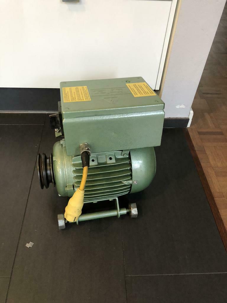Motor voor Hummel parketschuurmachine, Ophalen