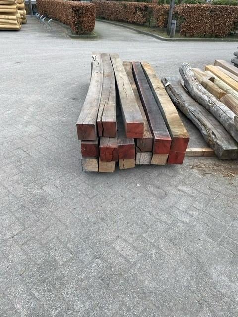 Eiken bezaagd te koop, Tuin en Terras, Palen, Balken en Planken, Zo goed als nieuw, Balken, 250 cm of meer, Ophalen