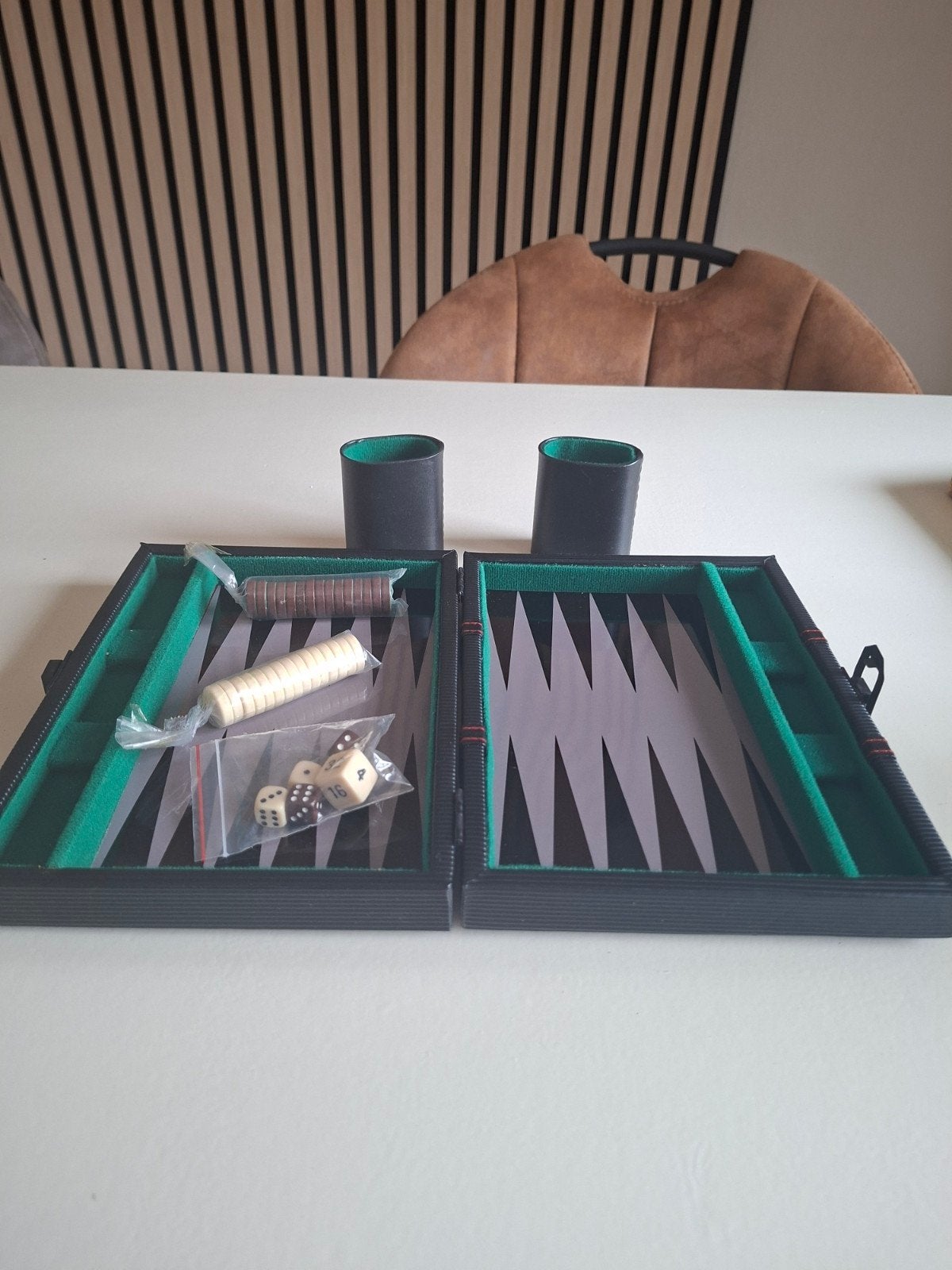 backgammon koffer  - spel  - magnetisch, Ophalen of Verzenden, Zo goed als nieuw, Eenpersoons, 90 cm