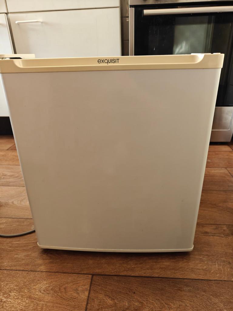 Mini vriezer Exquisit 34L, Witgoed en Apparatuur, Vriezers en Diepvrieskisten, Gebruikt, Minder dan 85 cm, Minder dan 60 cm, Vrijstaand