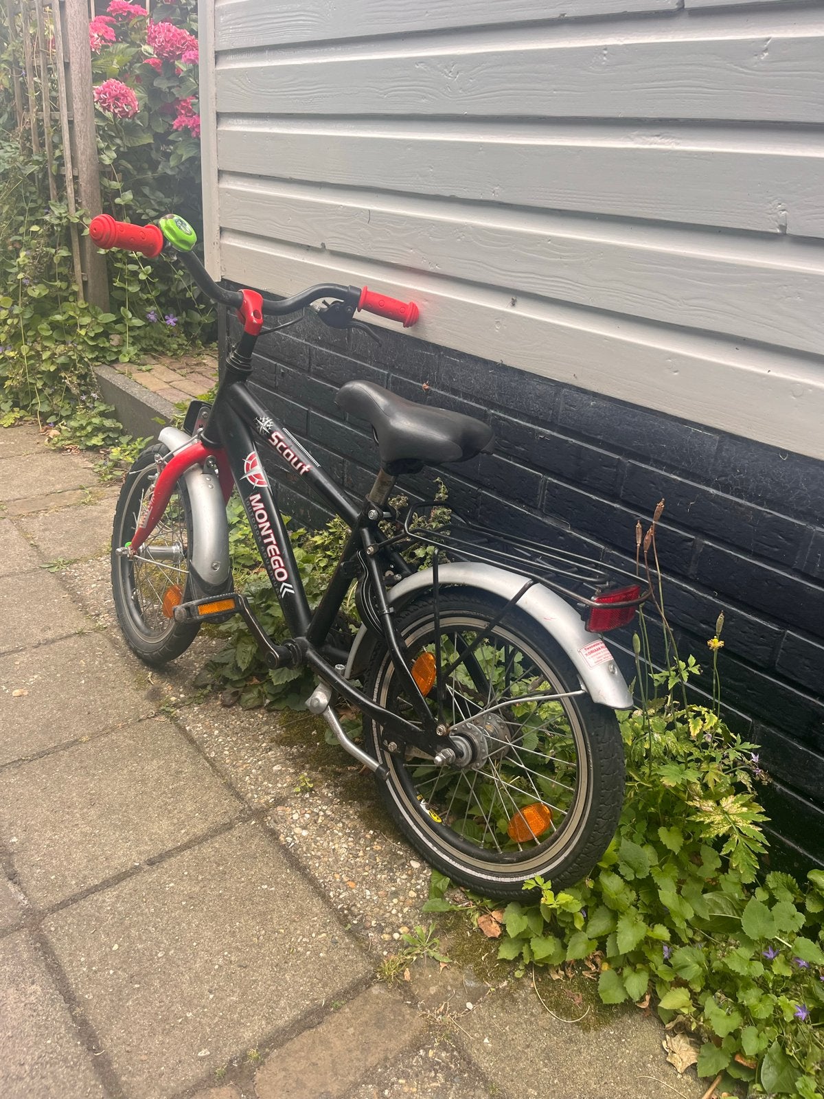 Montego Scout 16 inch kinderfiets met slot, Fietsen en Brommers, Ophalen, Gebruikt, Terugtraprem, 16 tot 20 inch