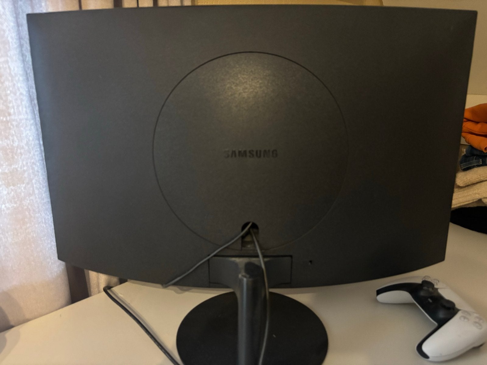 Samsung LC27T550FDRXEN 27 inch Curved Full HD Monitor, HDMI, 3 tot 5 ms, VA, Full HD