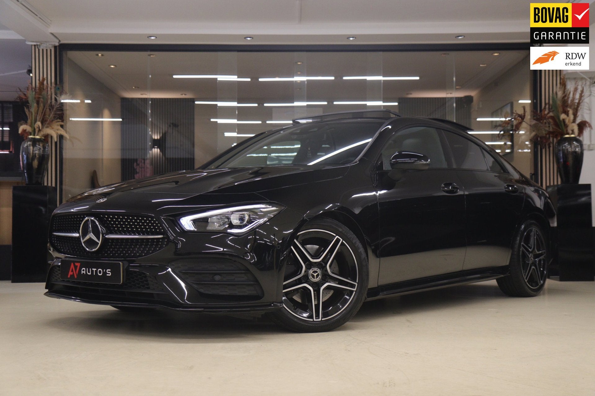 Mercedes-Benz CLA-klasse 200 Business Solution AMG PANO/CAM/, Auto's, CLA, Gebruikt, Euro 6, 4 cilinders