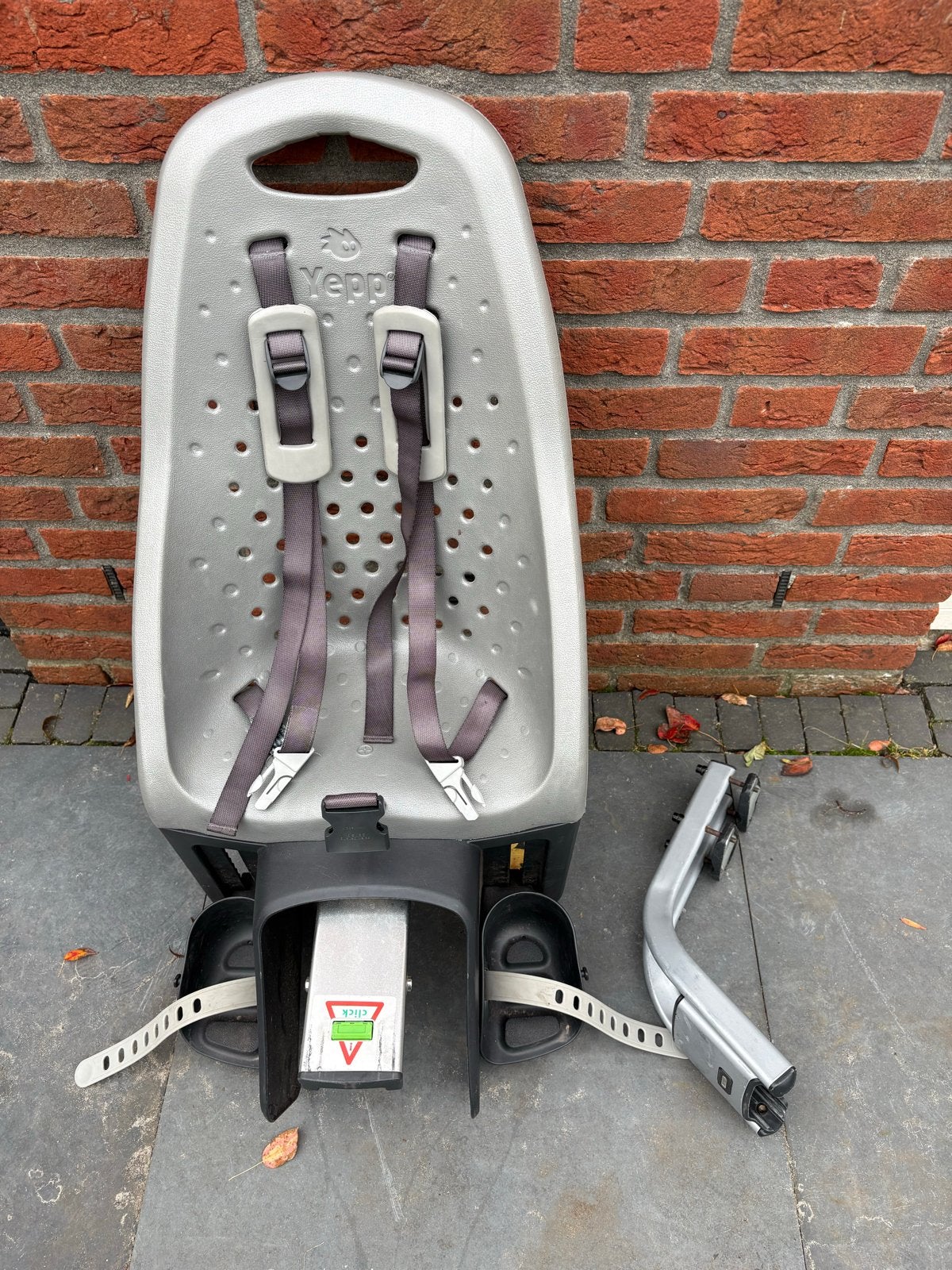 Yepp Fietsstoeltje Achterzitje Grijs, Ophalen, Achterzitje, 9 t/m 36 kg, Gebruikt