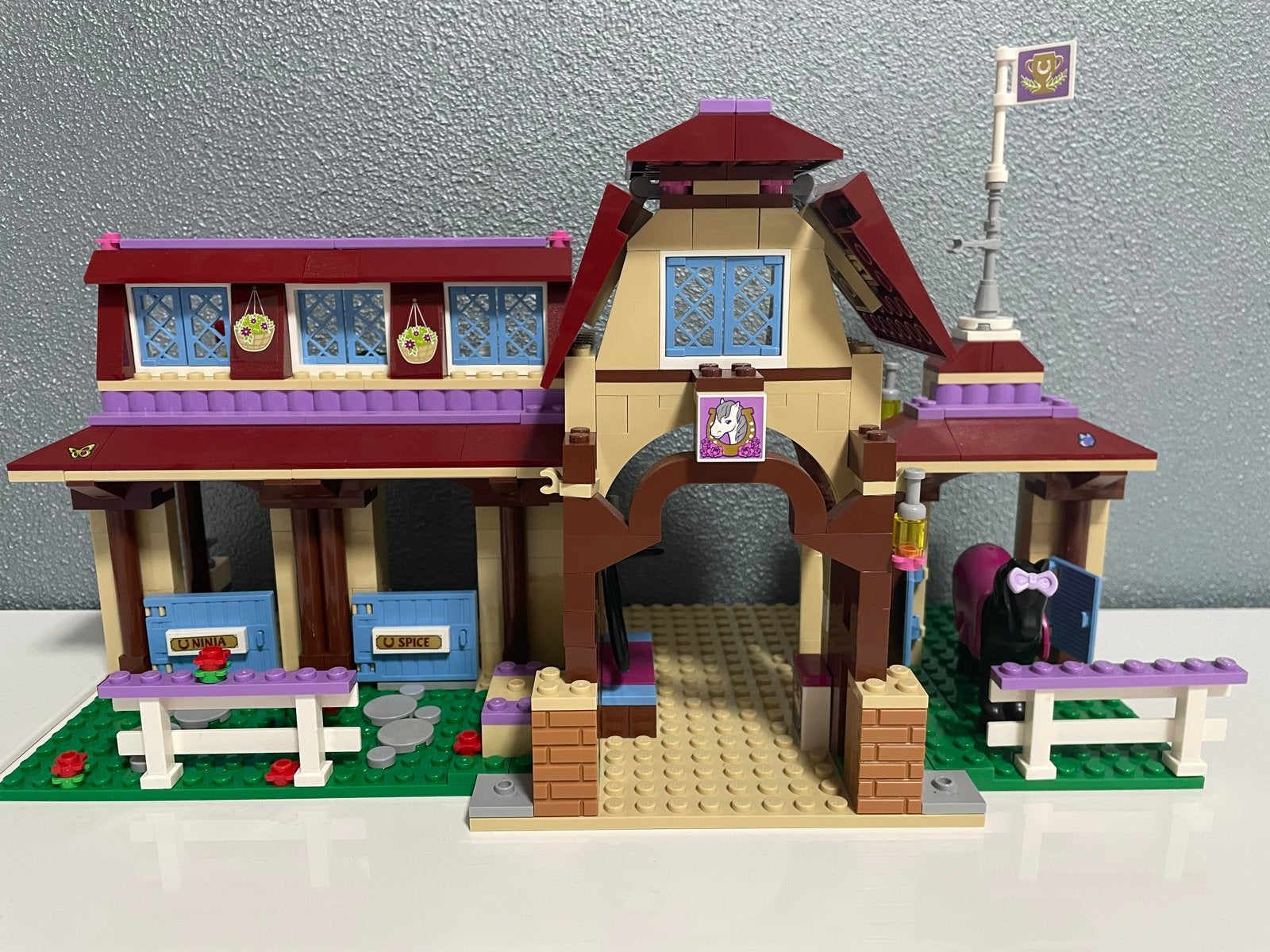 Lego Friends Heartlake Paardrijclub (41126), Ophalen, Lego, Zo goed als nieuw, Inclusief instructies