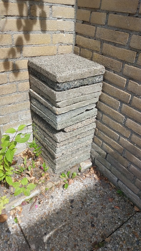 [Gratis] Stoeptegels, Ophalen, Gebruikt, Minder dan 5 m², Beton