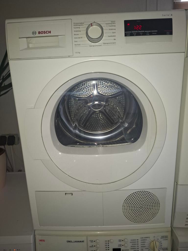Bosch Condensdroger Serie 4 - 8kg met Digitale Weergave, Witgoed en Apparatuur, Wasdrogers, 6 tot 8 kg, Gebruikt, Ophalen of Verzenden