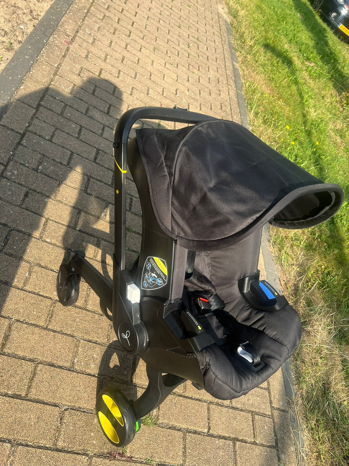 Kinderwagen en autostoel in 1, Kinderen en Baby's, Autostoeltjes, Autogordel, Zo goed als nieuw, 0 t/m 13 kg, Ophalen