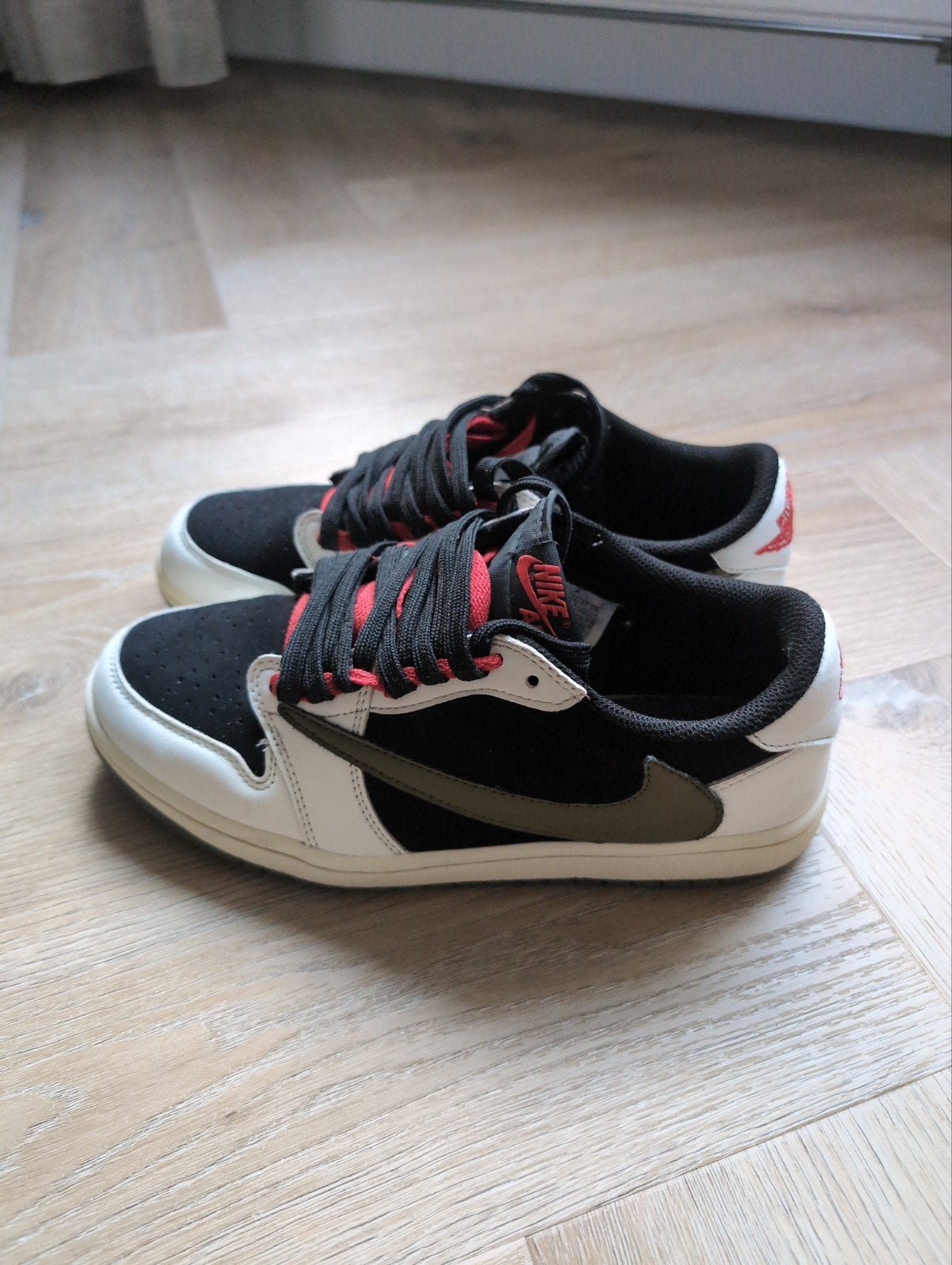 Nike Air Jordan 1 Low Travis Scott Reverse Mocha, Kleding | Heren, Schoenen, Zwart, Nike, Ophalen of Verzenden, Sneakers of Gympen