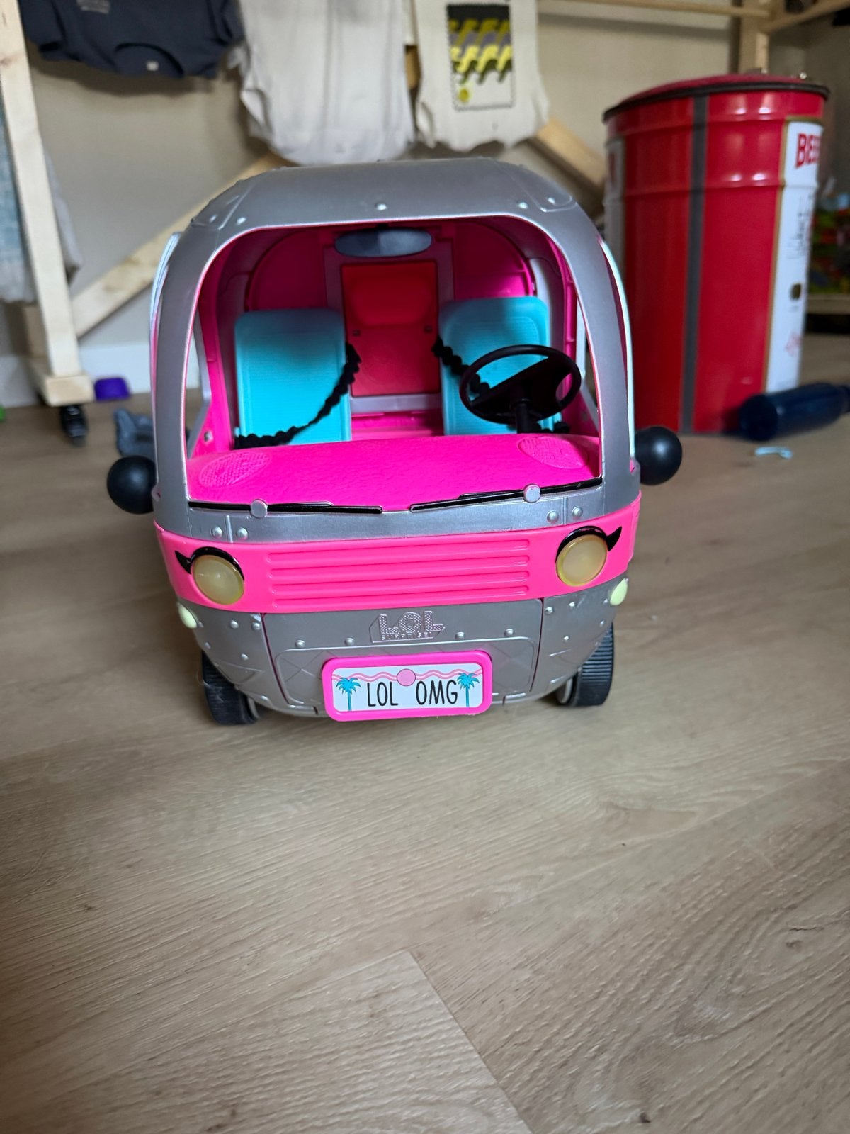 L.O.L. Surprise! 2-in-1 Glamper Fashion Camper met poppen, Ophalen, Zo goed als nieuw