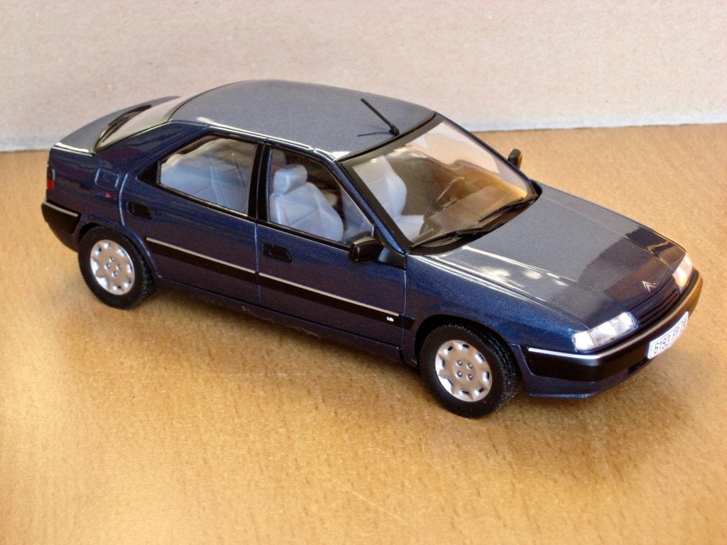Citroen Xantia 1993 blauw Hachette #34 1:24, Hobby en Vrije tijd, Ophalen of Verzenden, Nieuw, Auto, Overige merken