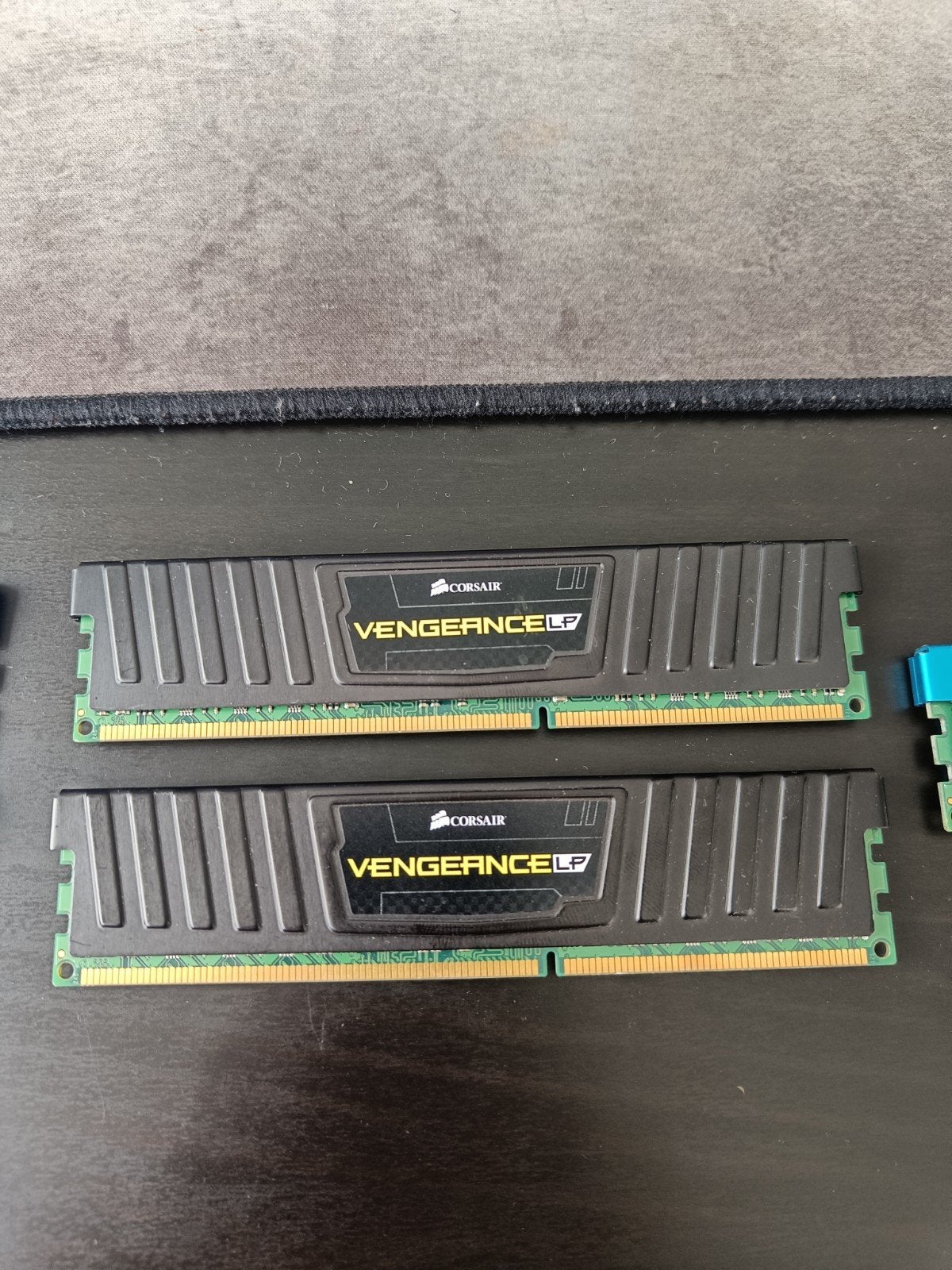 DDR3 RAM sticks 4GB, Computers en Software, Ophalen, DDR3, Zo goed als nieuw, Desktop