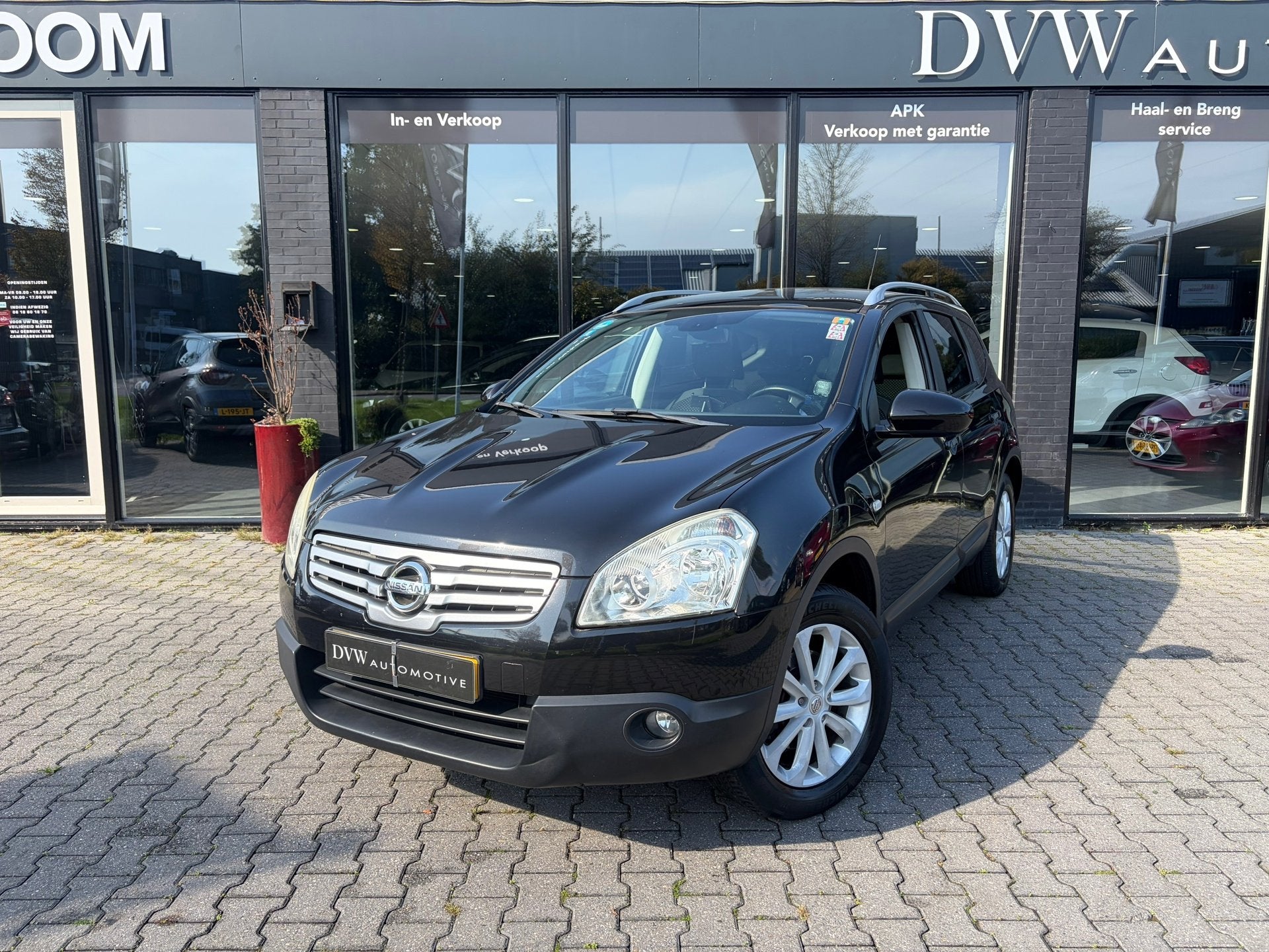 Nissan Qashqai +2 2.0 Connect Edition, Voorwielaandrijving, Stof, Zwart, 4 cilinders