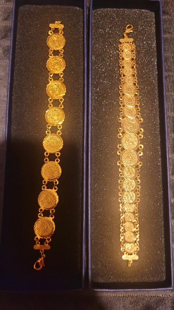 Gouden armbanden met muntjes, Ophalen of Verzenden, Nieuw, Goud, Overige materialen