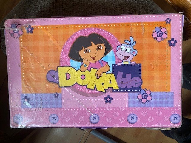 tekenset tekenkoffer dora, Kinderen en Baby's, Ophalen of Verzenden, Gebruikt, Knutselen