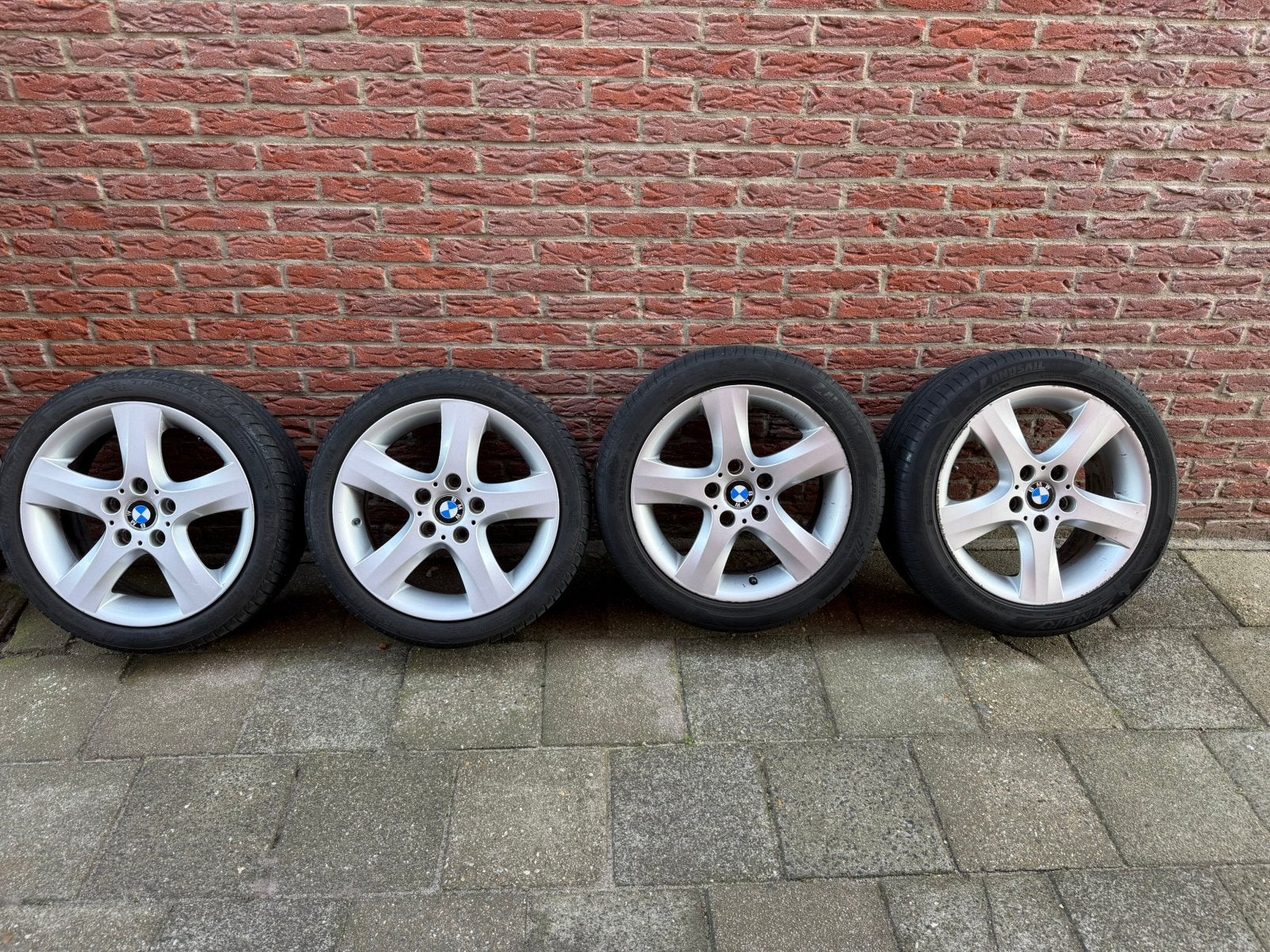 Originele 17 inch BMW Breedset Style142 met Zomerbanden, Auto-onderdelen, Ophalen, Gebruikt, Banden en Velgen, 17 inch