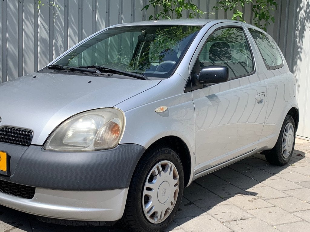 Toyota Yaris 1.0-16V VVT-i YORIN|126000KM|, Auto's, Toyota, Voorwielaandrijving, Stof, Gebruikt, Zwart