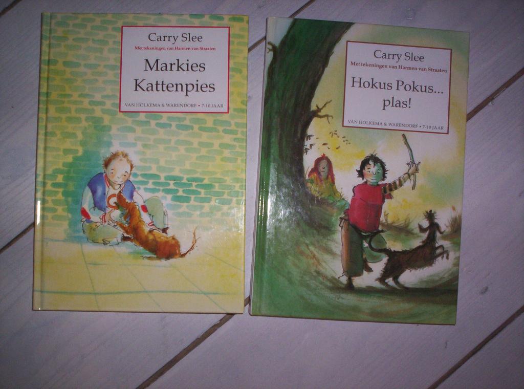 CARRY SLEE, 2x gebonden (harde kaft) zgan, Ophalen of Verzenden, Zo goed als nieuw, Carry Slee, 3 tot 4 jaar
