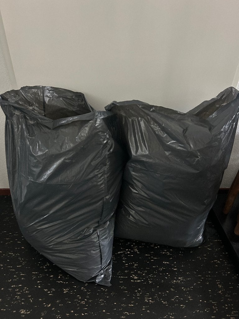 Gratis 2 grote vuilniszakken lappen / stofresten, Ophalen, Overige materialen, Gebruikt, Meerkleurig