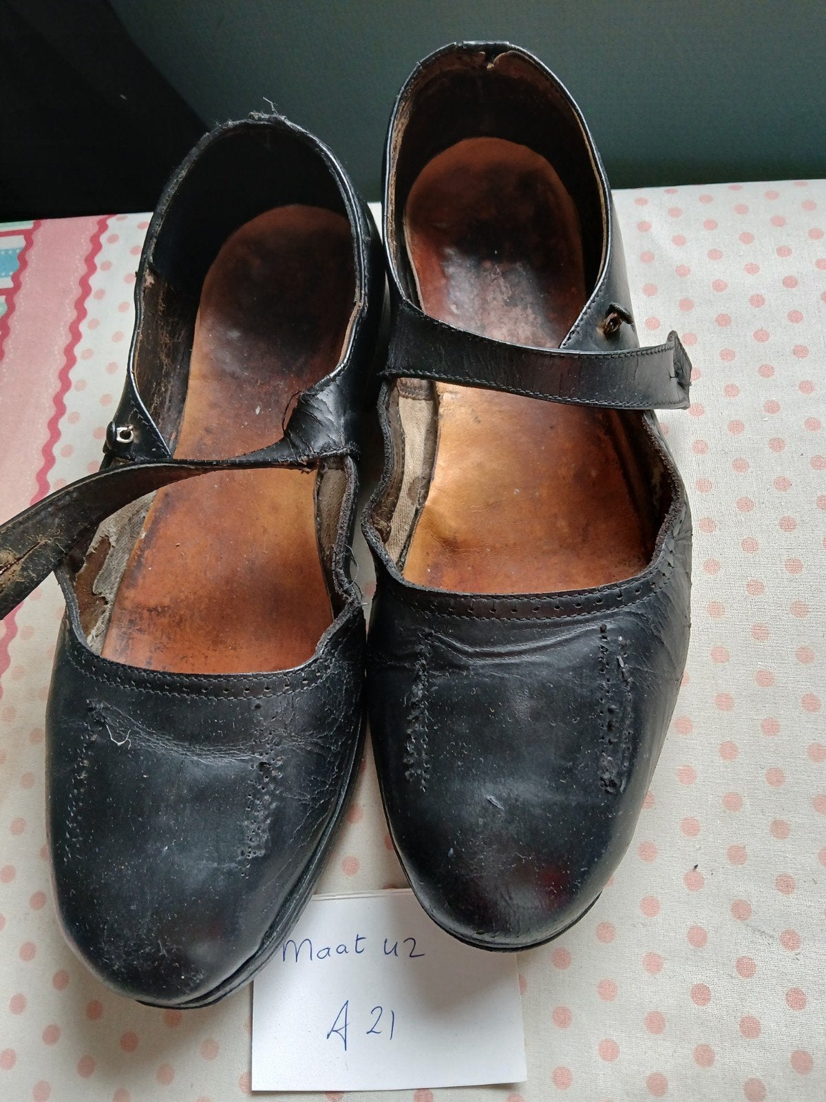 Folklore Schoenen Maat 42 - klederdracht, Ophalen of Verzenden, Dames, Onbekend