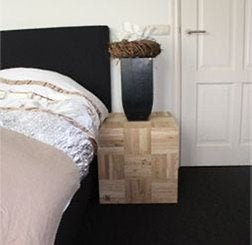 De Irritante Kubus - Veelzijdige Eiken Bijzettafel, Huis en Inrichting, Vierkant, 55 tot 75 cm, Zo goed als nieuw, Hout