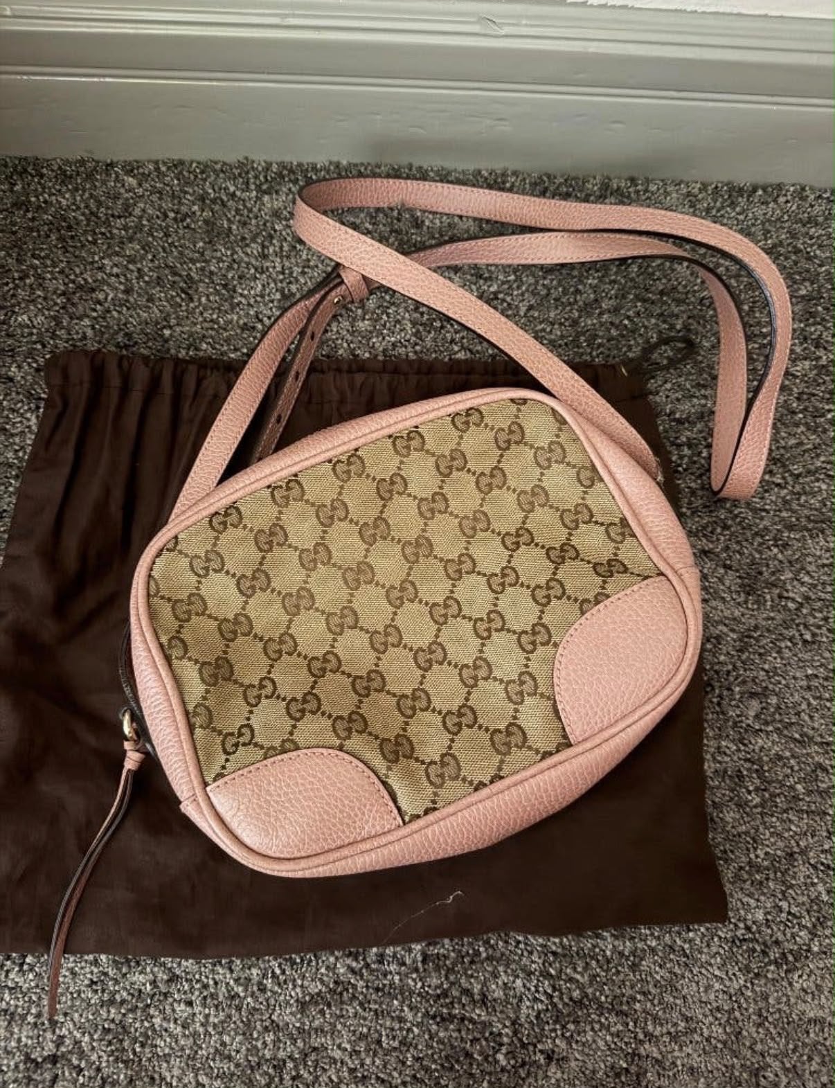 Originele Gucci GG Canvas Crossbody Tas - Roze Leer, Ophalen of Verzenden, Gebruikt, Roze, Schoudertasje