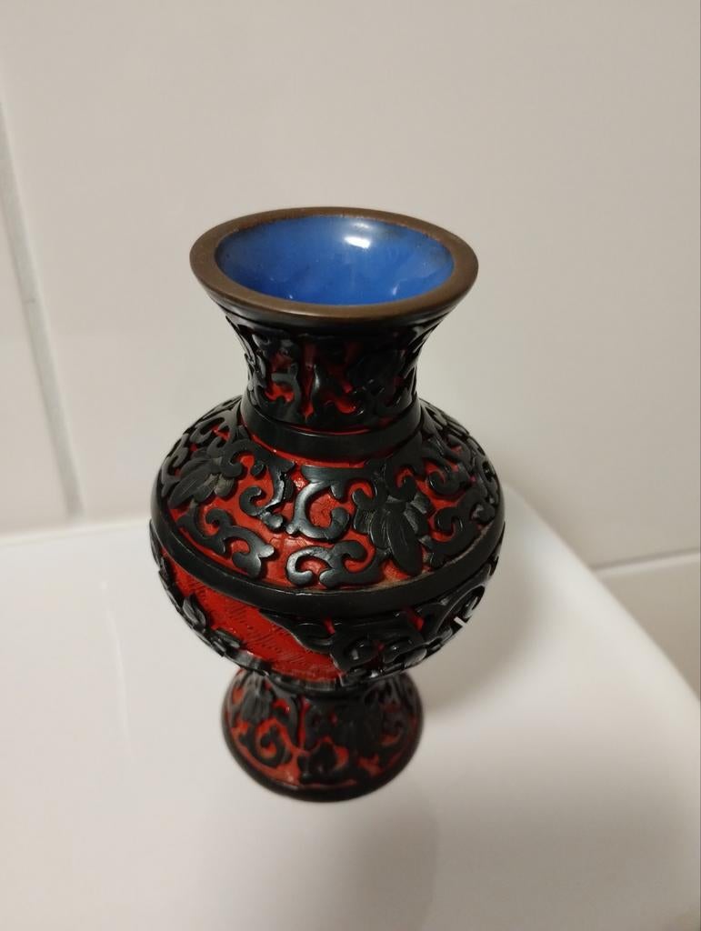 Oud chinees cinnabar blauw enamel koper vaasje, Antiek en Kunst, Ophalen of Verzenden