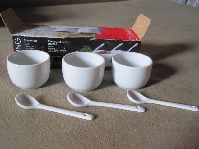 Sauzenset. 7 delig. Nieuw. Serving. 3 euro., Overige merken, Nieuw, Ophalen of Verzenden, Kom(men)