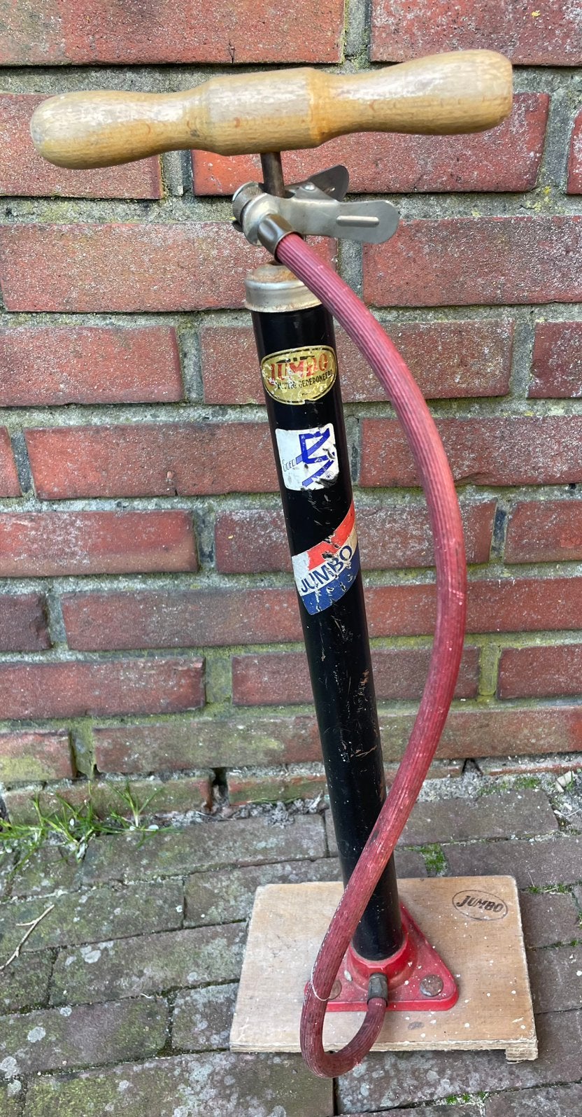 Jumbo Fietspomp pomp fiets handpomp houten handvat klassiek, Ophalen of Verzenden, Zo goed als nieuw