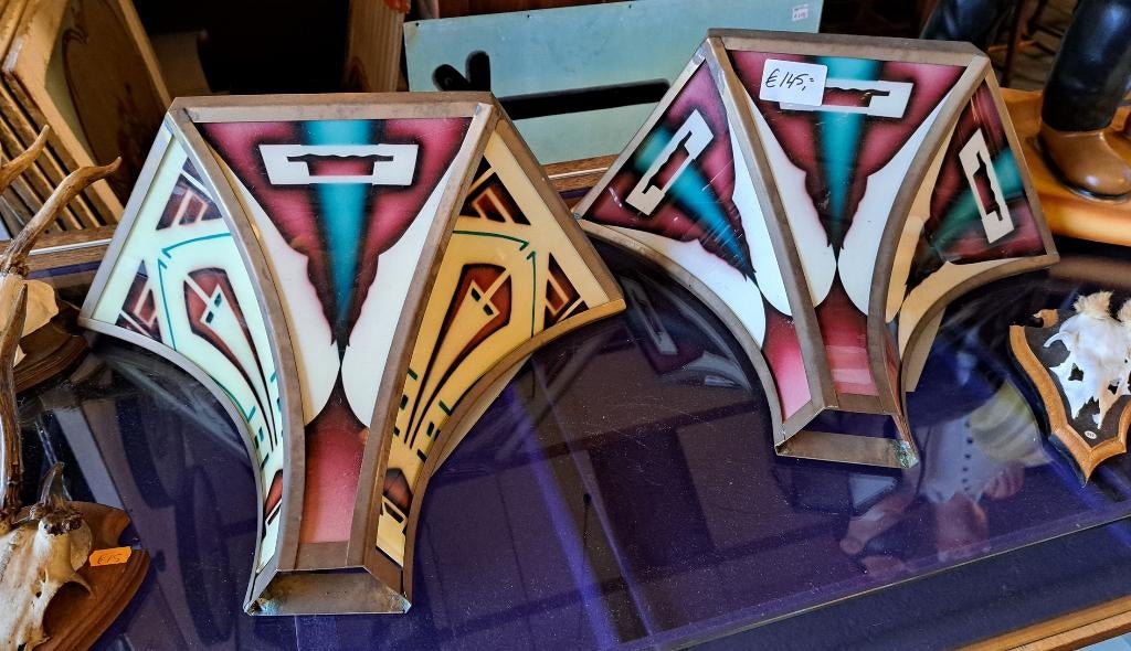 twee verschillende Art Deco wandlampen met echt gebogen glas, Ophalen