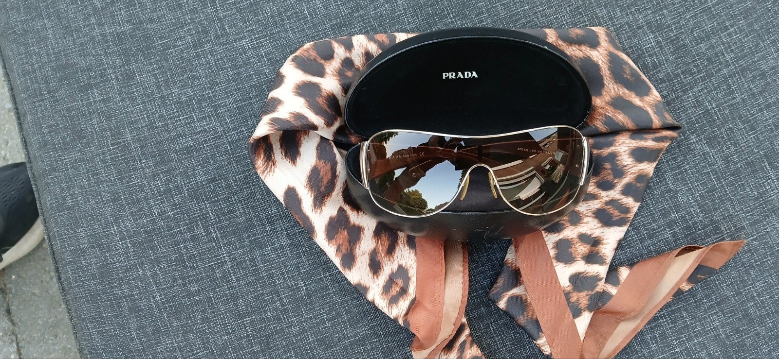 Prada Zonnebril SPR 63I 1BC-0S1 122 3N, Zonnebril, Ophalen of Verzenden, Zo goed als nieuw, Prada