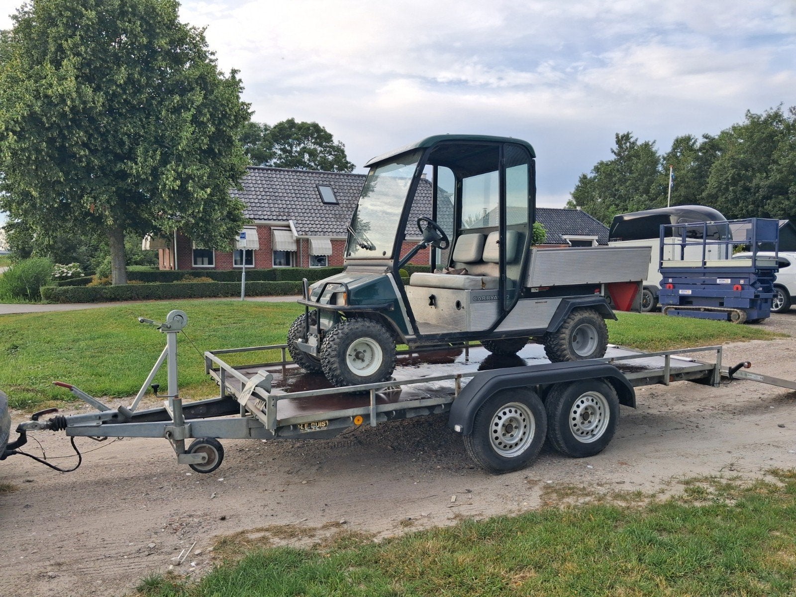 tandemasser vlakke kar , autoambulance 2120kg laadvermogen, Ophalen, Gebruikt