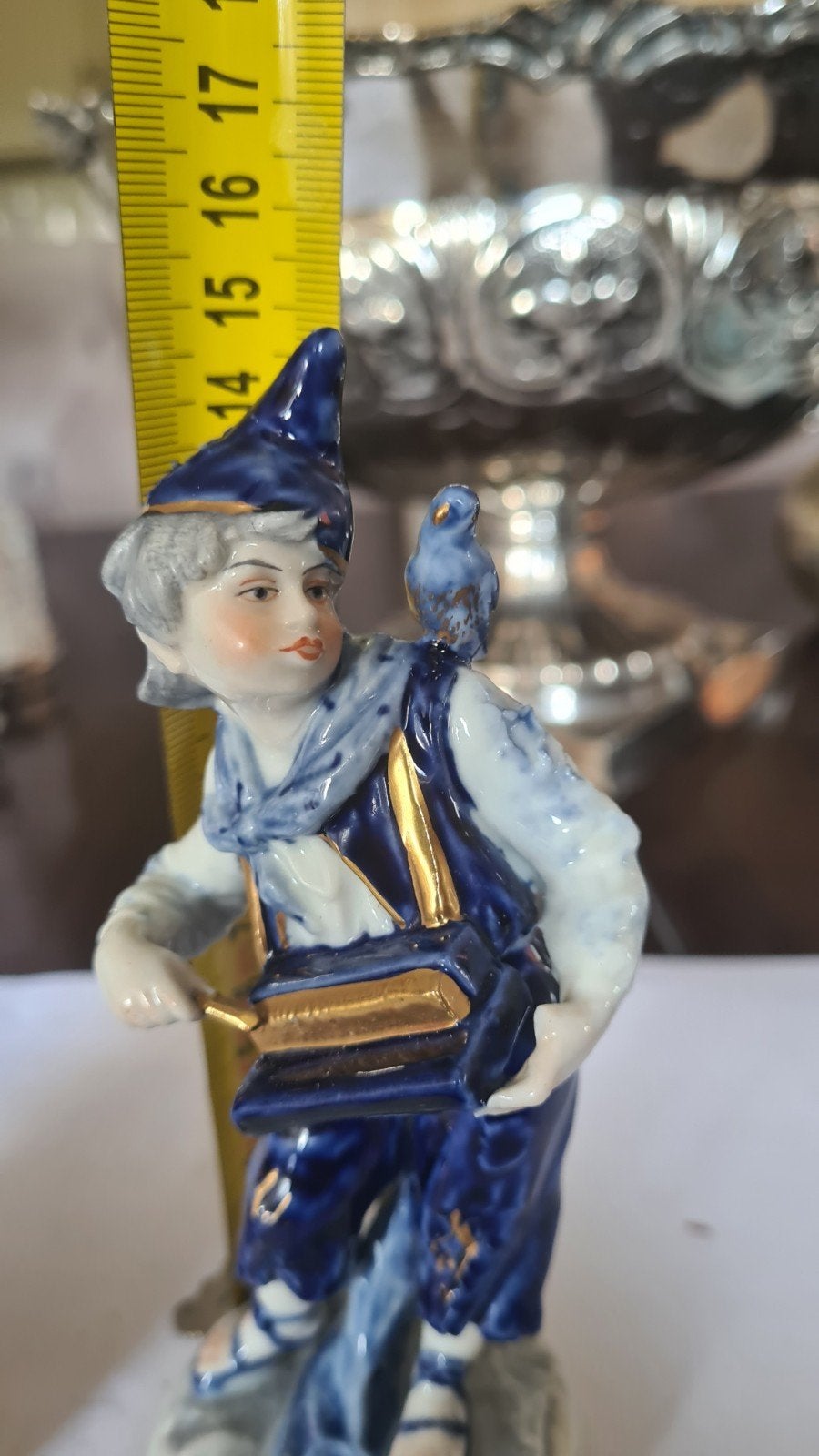 Antieke porseleinen beeldjes - Meisje en jongen, 1942, Ophalen of Verzenden