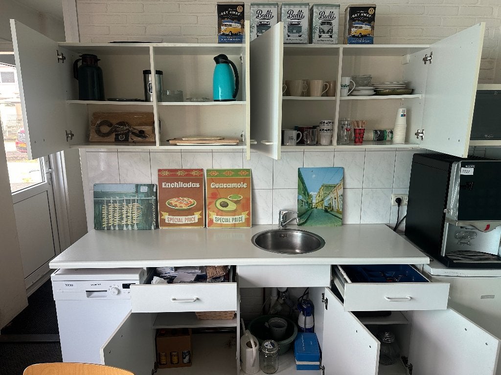 Inhoud keukenblok, Ophalen, Wit, Enkelwandige keuken, Zo goed als nieuw
