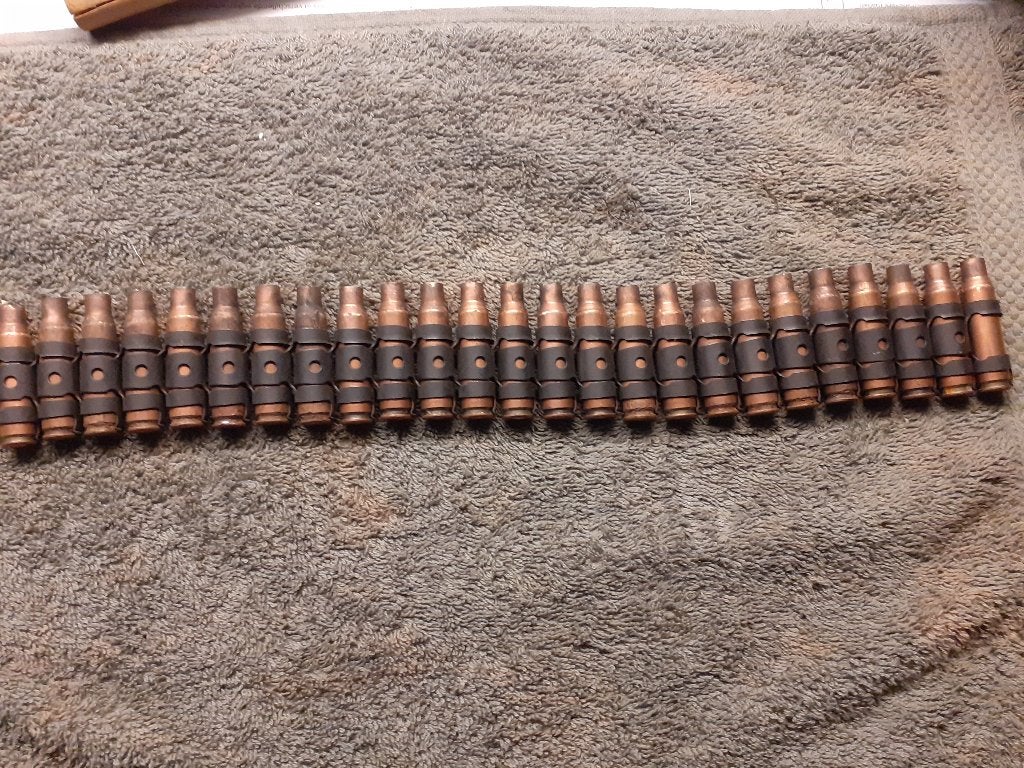 Hulzenband 25 stuks 7,62 staal set1 €8,- (ONKLAAR), Verzamelen, Ophalen of Verzenden, Landmacht, Nederland, Hulzen of Bodemvondsten