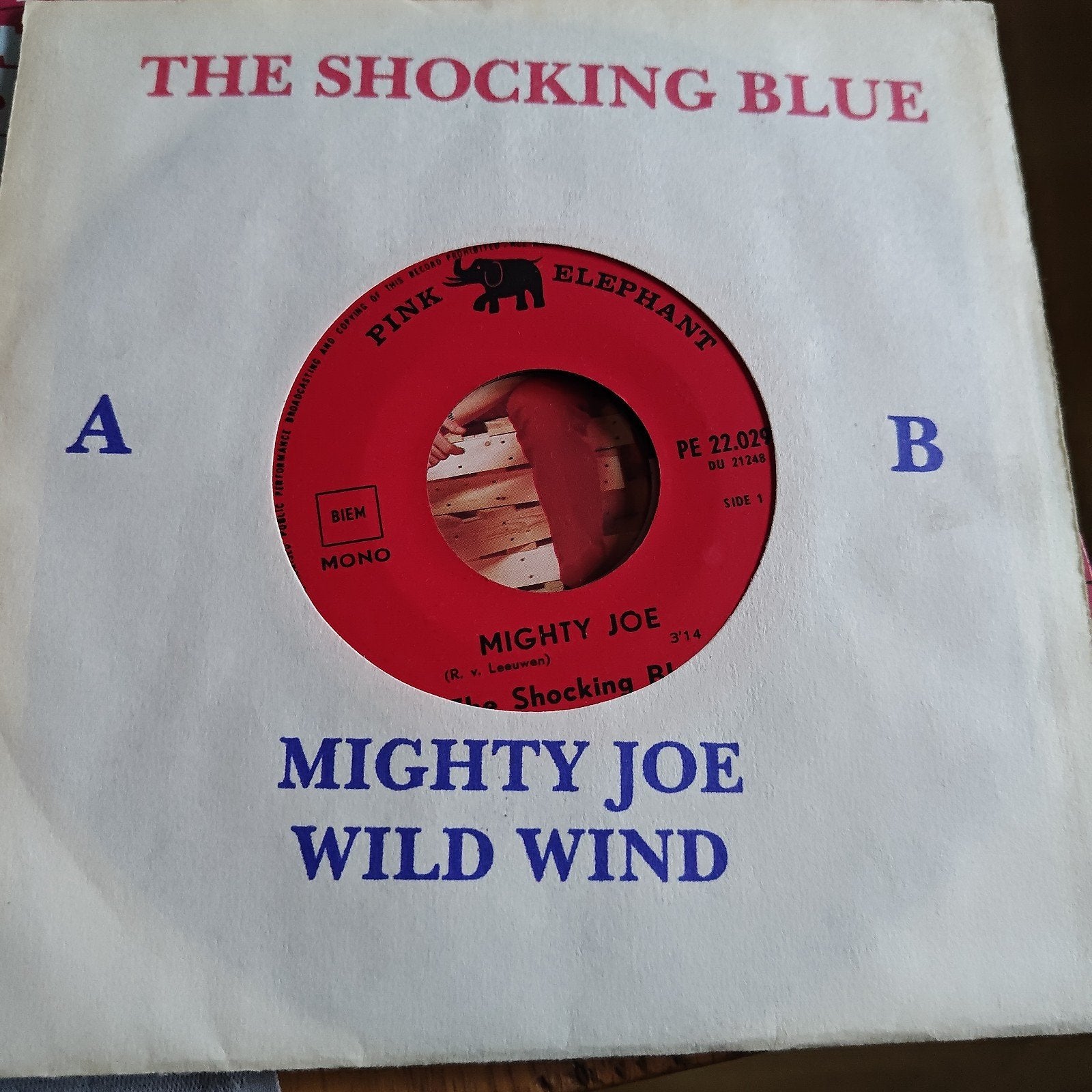 The Shocking Blue - Mighty Joe / Wild Wind (7 inch single), Gebruikt, 7 inch, Ophalen of Verzenden, Pop