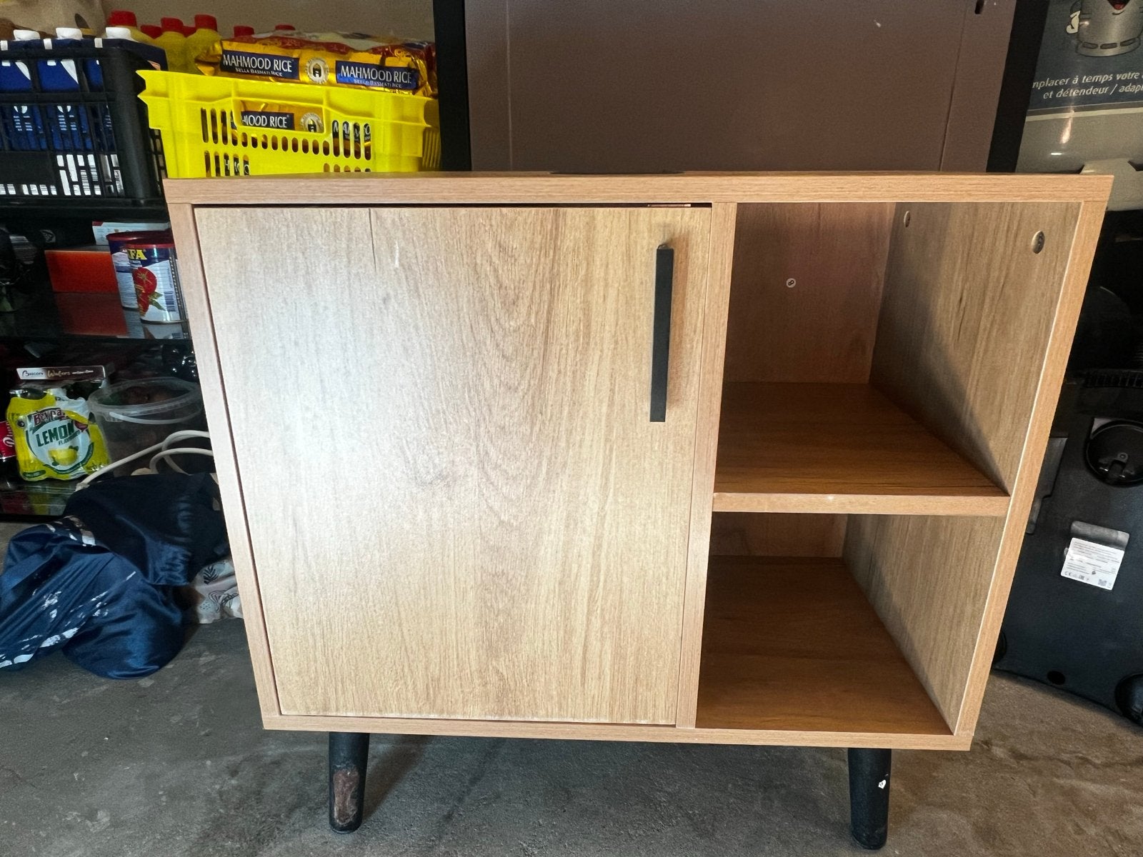 Houten kastje met deur en open vakken, Ophalen, Gebruikt