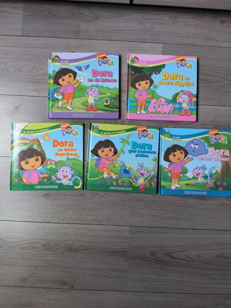 Dora de Explorer Boeken - Set van 5, Boeken, Gelezen, Nickelodeon, Ophalen of Verzenden, 2 tot 3 jaar