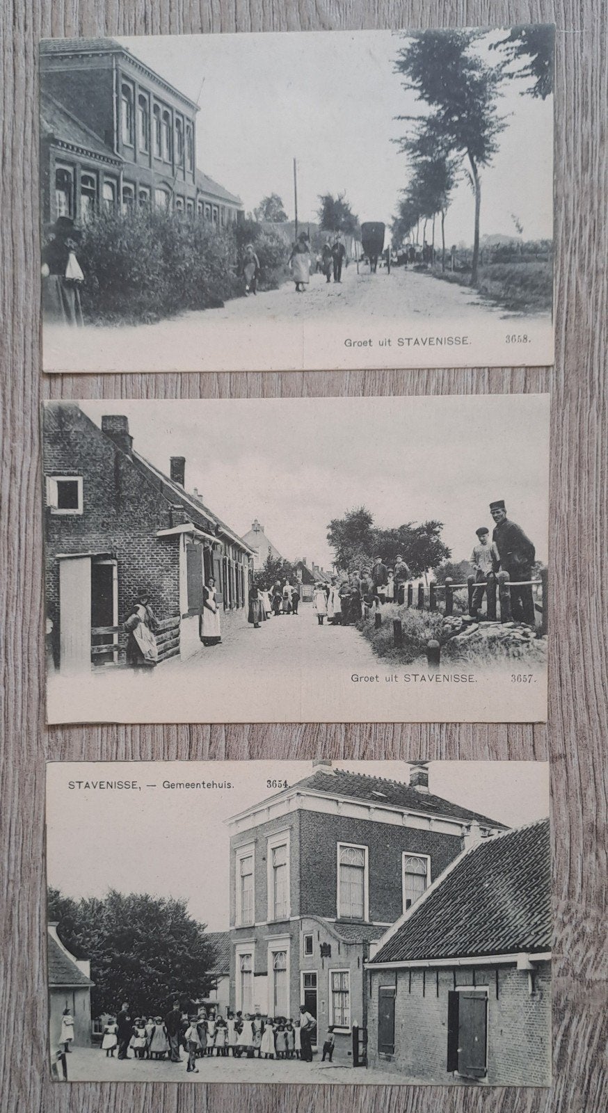 Stavenisse, 3 ansichtkaarten, Verzenden