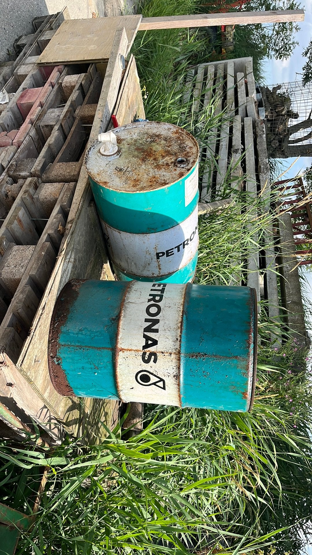Lege oliedrums 60 liter petronas en john deere, Ophalen of Verzenden