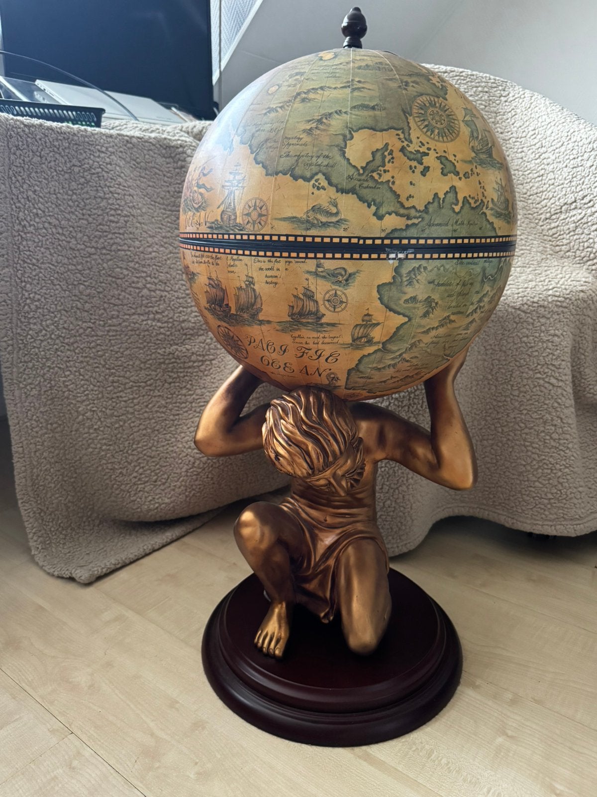 Wereldbol drank atlas, Ophalen, Zo goed als nieuw