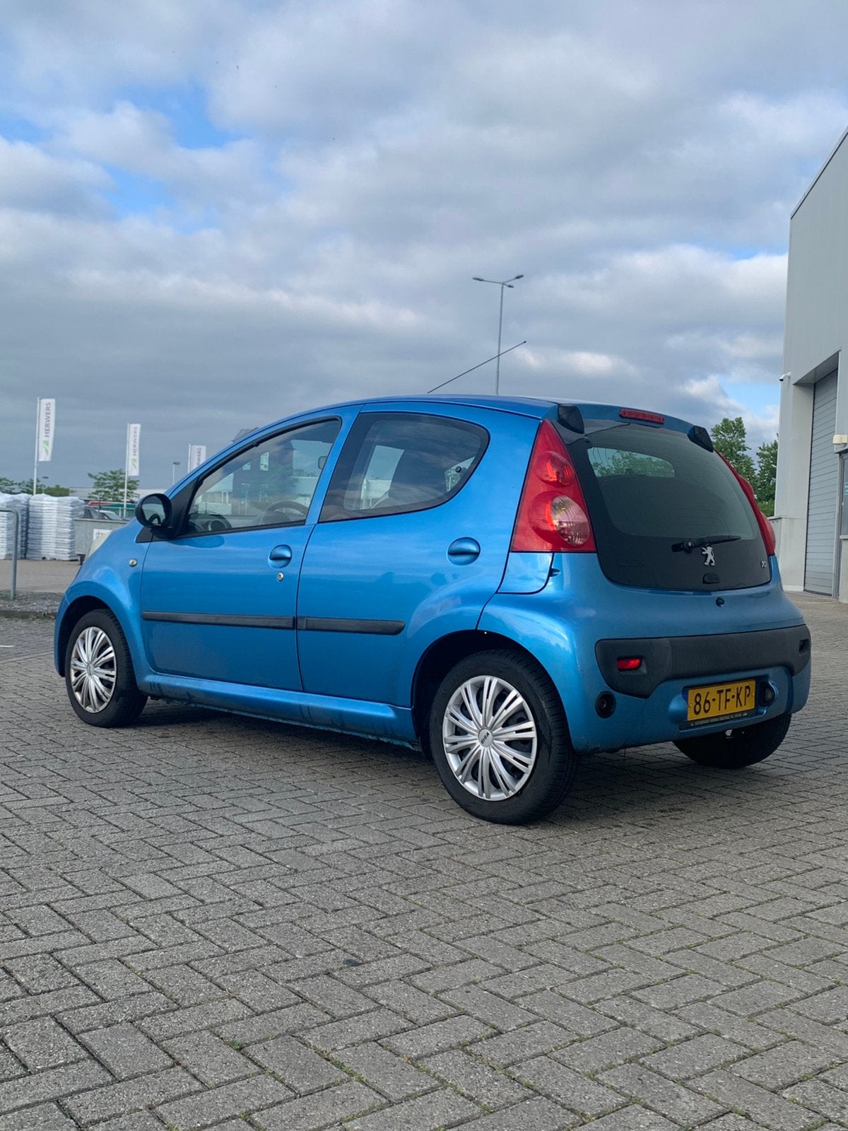 Peugeot 107 2006 LPG met lekke koppakking, Voorwielaandrijving, Airbags, Stof, 801 kg