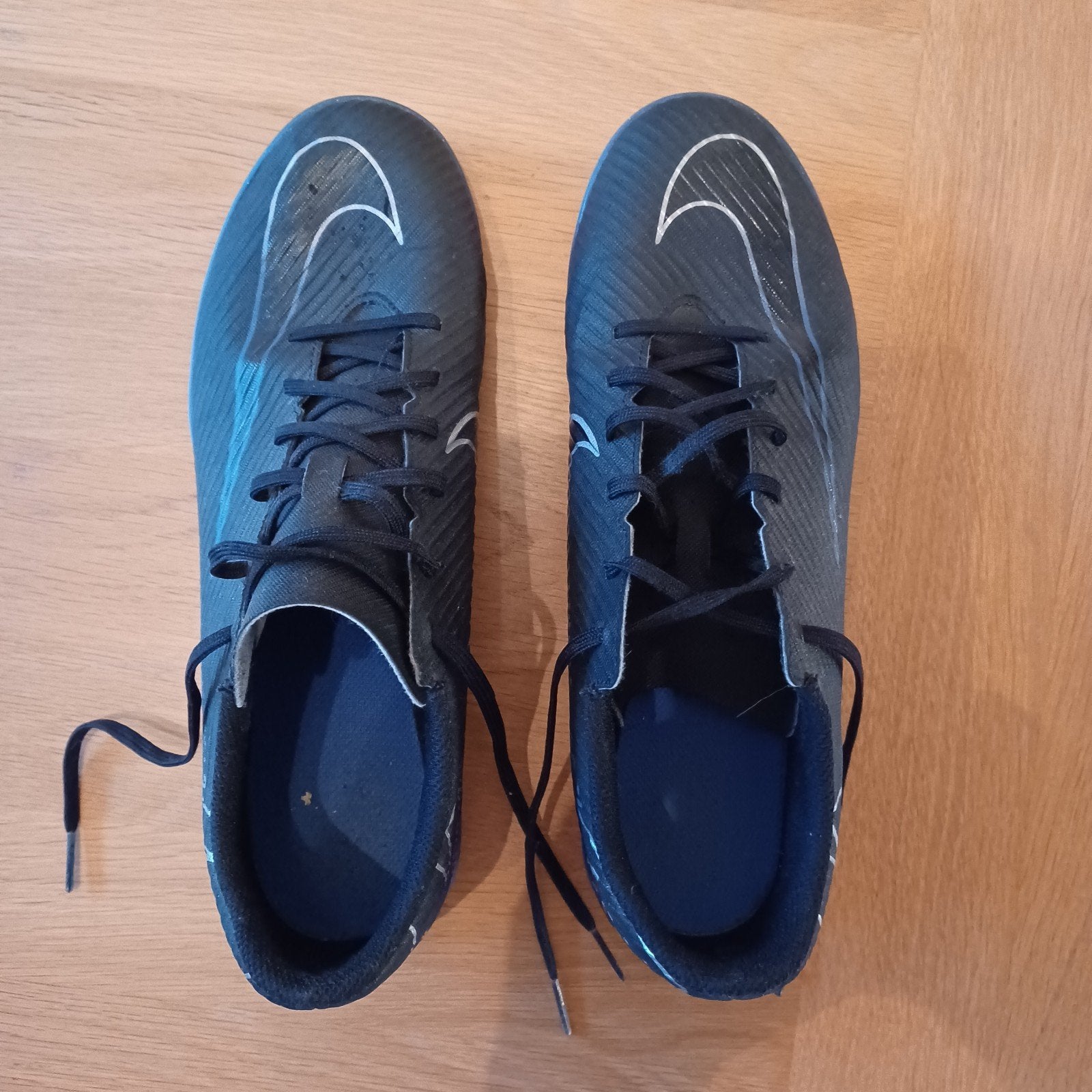 Nike zaal voetbal schoenen maat 44, Ophalen, Zo goed als nieuw, Hardloopschoenen, Nike