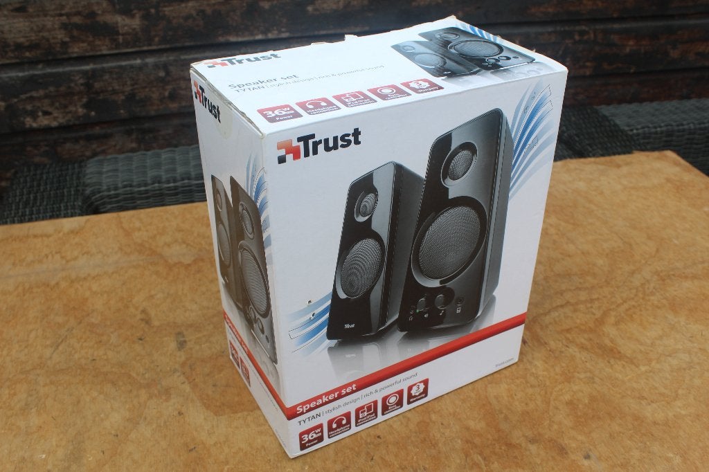 < Nieuwe Trust Speaker Set Tytan Voor Laptop Of PC >, Ophalen of Verzenden, Nieuw, Trust