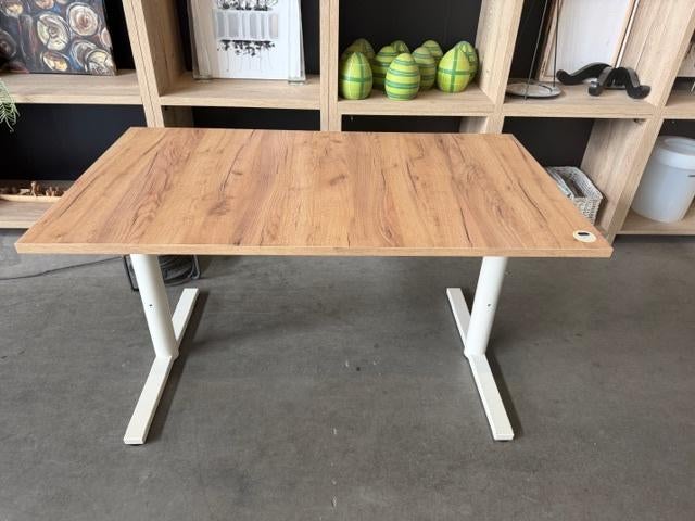 Refurbished Gispen TM Elektrische zit-zit bureau, 50 st, Huis en Inrichting, Bureaus, Gispen, Gebruikt, Spaanplaat of MDF, Ophalen of Verzenden