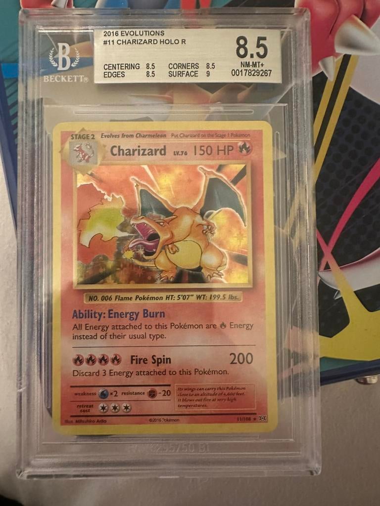 Charizard Holo XY Evolutions BGS 8.5 – Pokémon kaart graded, Ophalen of Verzenden, Zo goed als nieuw