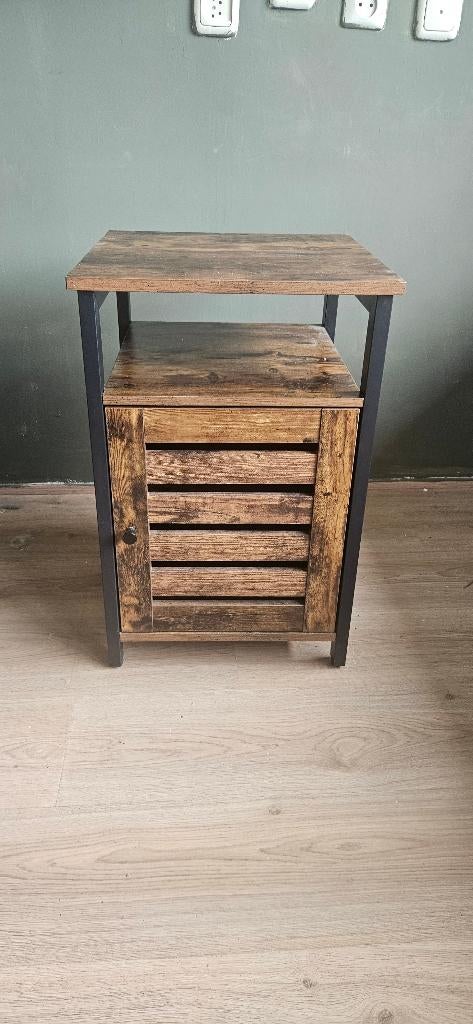 Kastje, Ophalen, Zo goed als nieuw, Minder dan 45 cm, 55 tot 70 cm