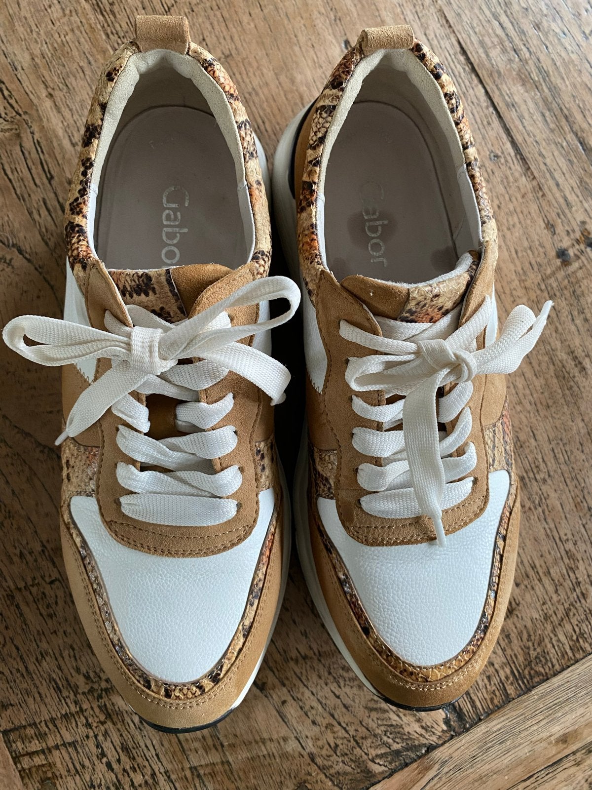 Gabor sneakers met slangenprint - Zo goed als nieuw, Kleding | Dames, Ophalen of Verzenden, Zo goed als nieuw, Bruin, Sneakers of Gympen