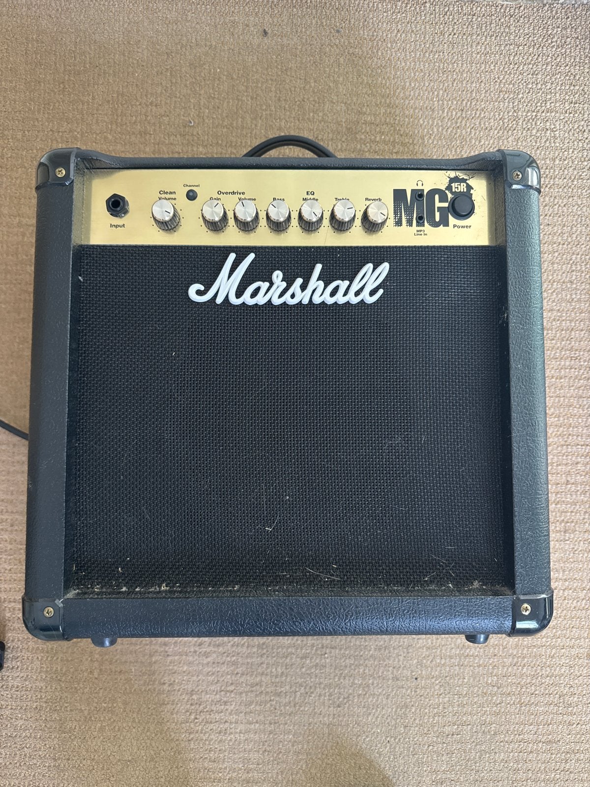 Marshall MG15R gitaarversterker - Compact en krachtig, Ophalen, Gebruikt, Gitaar, Minder dan 50 watt