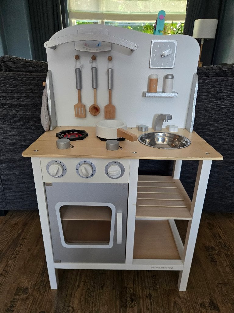 New classic toys houten keukentje, Kinderen en Baby's, Ophalen, Gebruikt, Hout, Speelkeuken
